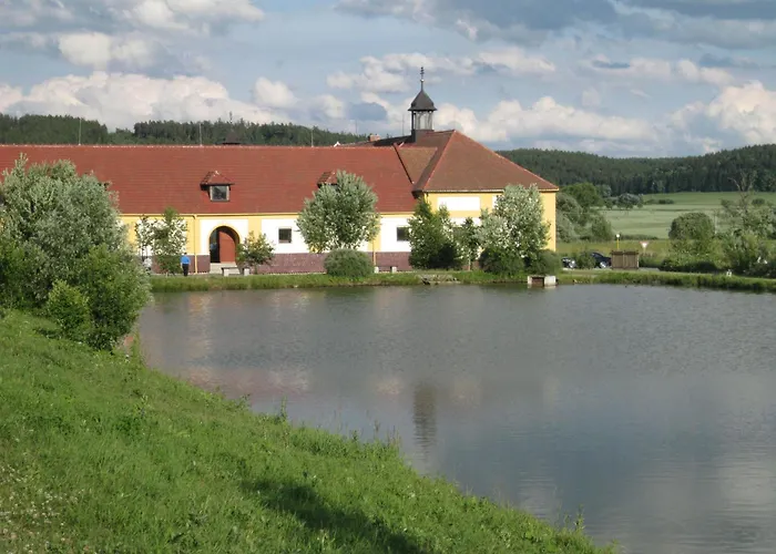 Hotel Sudicky Dvur 3*