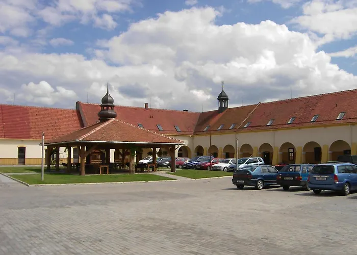 Sudicky Dvur Hotel 3*